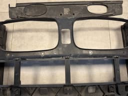 BMW Genuine BMW X5M E70 X6M E71 FRONT FULL AIR DUCT SLAM PANEL 51647205933 — thumbnail 6