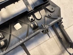 BMW Genuine BMW X5M E70 X6M E71 FRONT FULL AIR DUCT SLAM PANEL 51647205933 — thumbnail 5