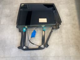 VW VW Touareg GENUINE Left Rear Window Lift With Glass 7L0839461D — thumbnail 1