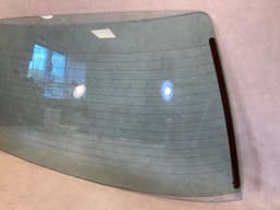 BMW OEM BMW E23 7 SERIES Rear Window Green 51311360262 — thumbnail 3