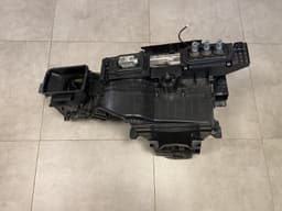 BMW GENUINE BMW X5 E70 X6 E71 CONDITIONING HEATER BLOWER HOUSING BOX LHD 64119127184 — thumbnail 3