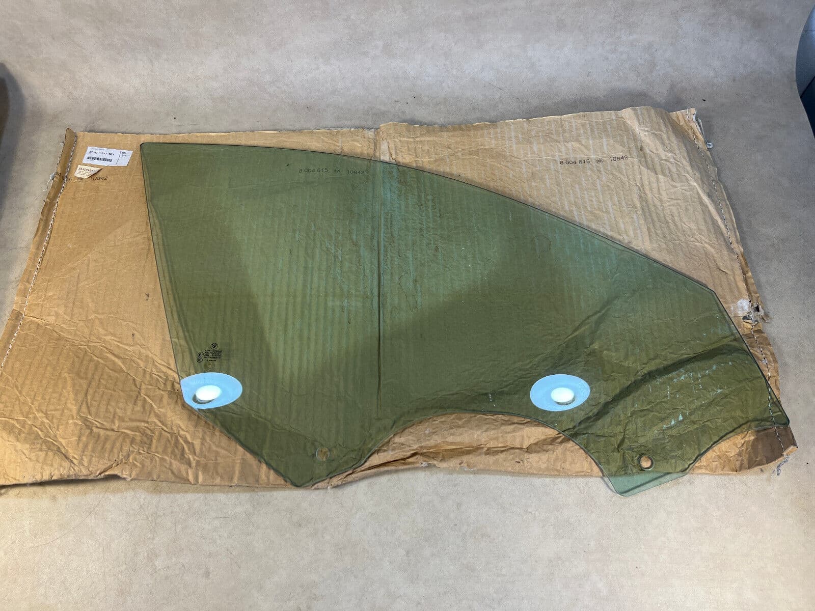 BMW 7 G11 G12 Genuine Front Right Door Glass Green 51337337982