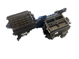 LAND ROVER GENUINE Land Rover Range Rover Sport L320 Heater housing W dampers & actuators — thumbnail 1