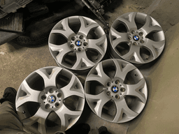 BMW OEM BMW E83 X3 E53 X5 "18" Style Y-Spoke Alloy Wheel Set — thumbnail 2