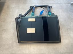 VW VW Touareg GENUINE Left Rear Window Lift With Glass 7L0839461D — thumbnail 5