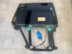VW VW Touareg GENUINE Right Rear Window Lift With Glass 7L0839462D — thumbnail 1