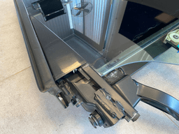 VW VW Touareg GENUINE Right Rear Window Lift With Glass 7L0839462D — thumbnail 5