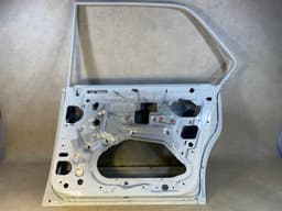 BMW GENUINE BMW 7 E23 Door Rear Right Alpinweiss 3 / 41521914282 — thumbnail 6