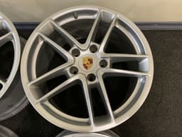 BMW Porsche Panamera 970 Turbo II Genuine Alloy Wheels Rim SET R19 9J 10J Facelift — thumbnail 5