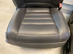 VW GENUINE VW TOUAREG 2004-2010 FRONT SEATS — thumbnail 4
