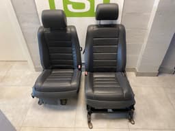 VW GENUINE VW TOUAREG 2004-2010 FRONT SEATS — thumbnail 1