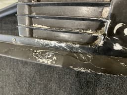 BMW BMW 7 E23 GENUINE FRONT BUMPER TRIM SPOLER FACELIFT FROM 09/1982 Year — thumbnail 3