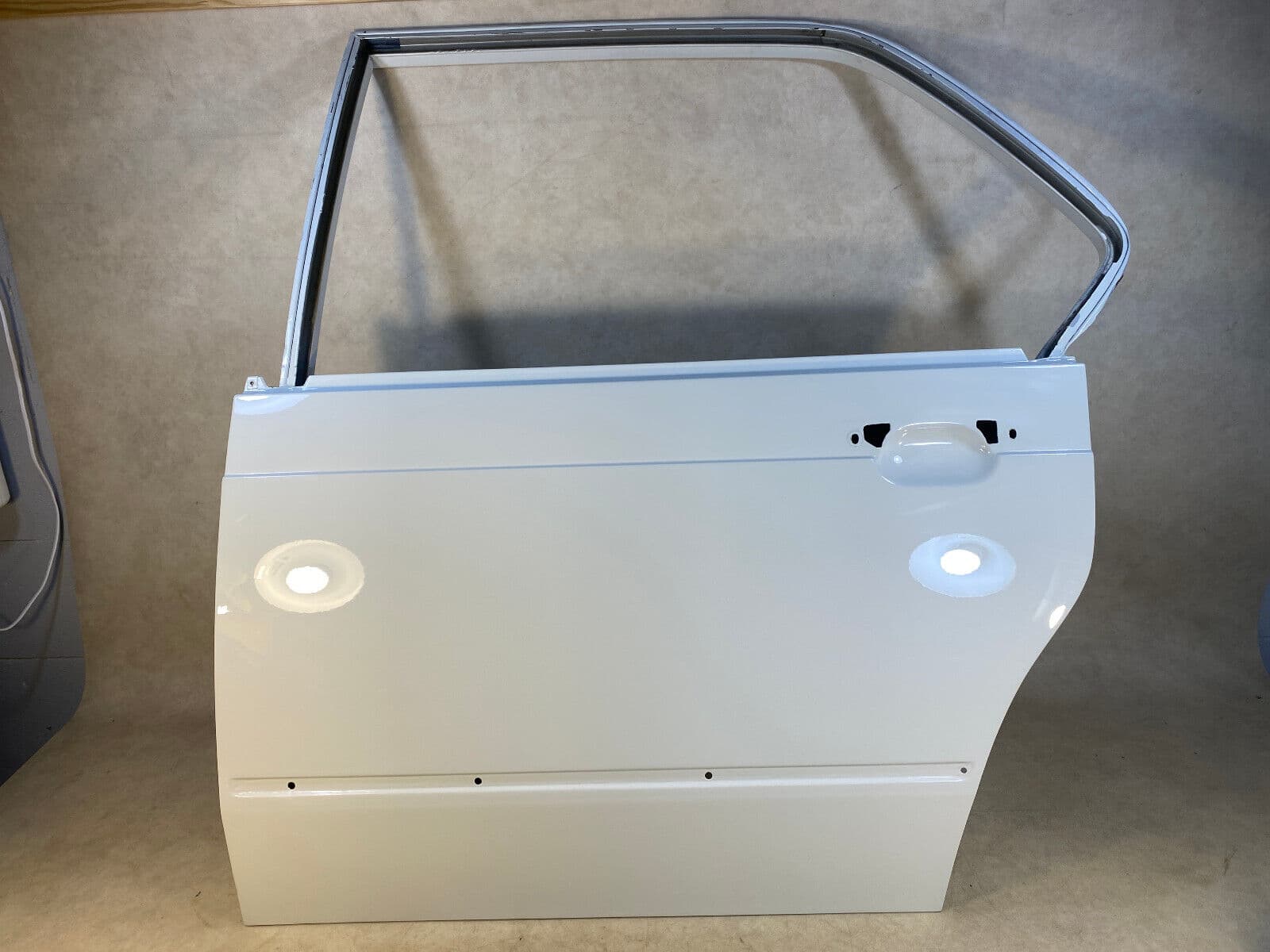 BMW GENUINE BMW 7 E23 Door Rear Left Alpinweiss 3 / 41521914281