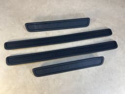 TOYOTA TOYOTA AVENSIS T27 2009 FRONT REAR LEFT RIGHT DOOR COVER TRIM SILL SET 4 PCS — thumbnail 5