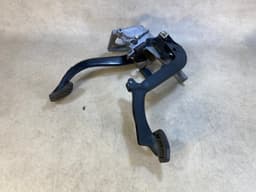 BMW GENUINE BMW 3 E36 Pedal Assembly 35116759771 — thumbnail 9