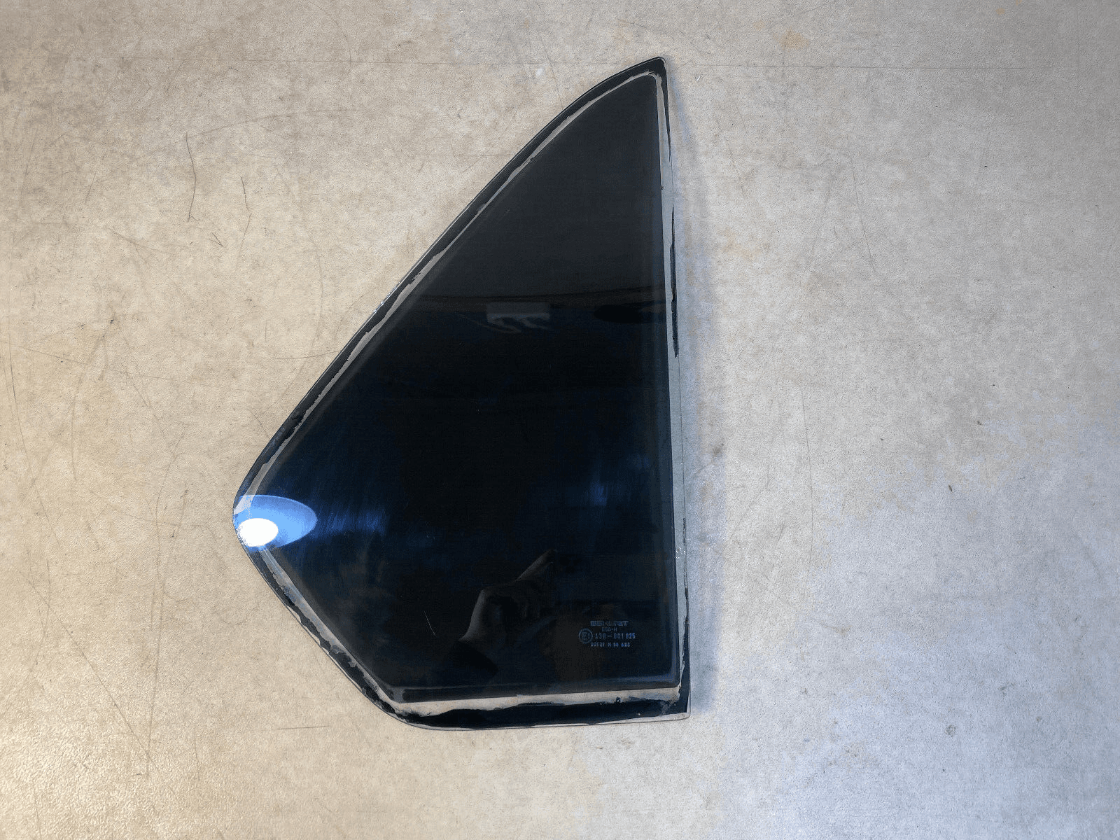 BMW GENUINE BMW 7 E23 Fixed Door Triangle Window Rear RIGHT 51341849996