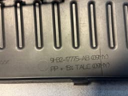 LAND ROVER GENUINE Land Rover Range Rover Sport L320 Rear Bumper Step Pad LR015131 — thumbnail 9