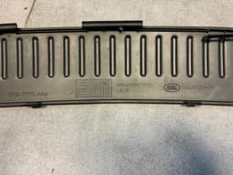 LAND ROVER GENUINE Land Rover Range Rover Sport L320 Rear Bumper Step Pad LR015131 — thumbnail 10