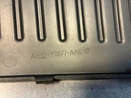 LAND ROVER GENUINE Land Rover Range Rover Sport L320 Rear Bumper Step Pad LR015131 — thumbnail 8