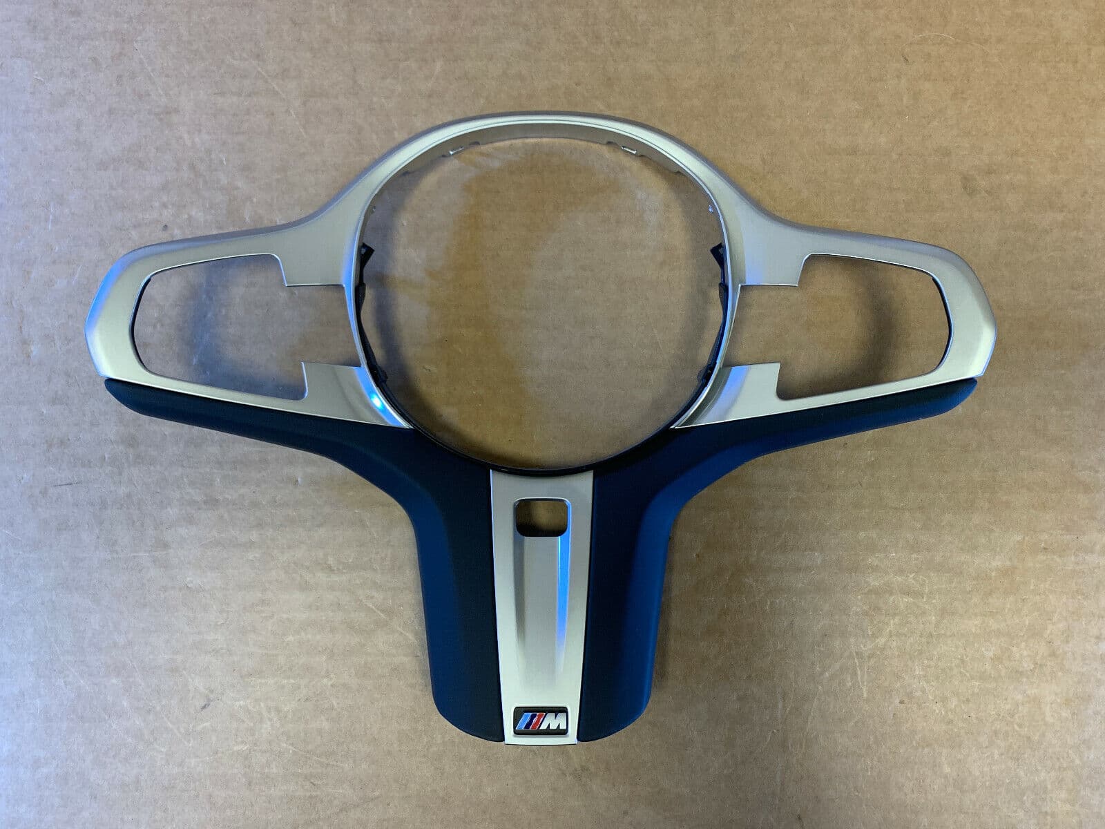 BMW BMW 5 6 7 X3 X4 G30 G31 G32 G11 G12 G01 G02 G08 M Steering Wheel Trim Cover