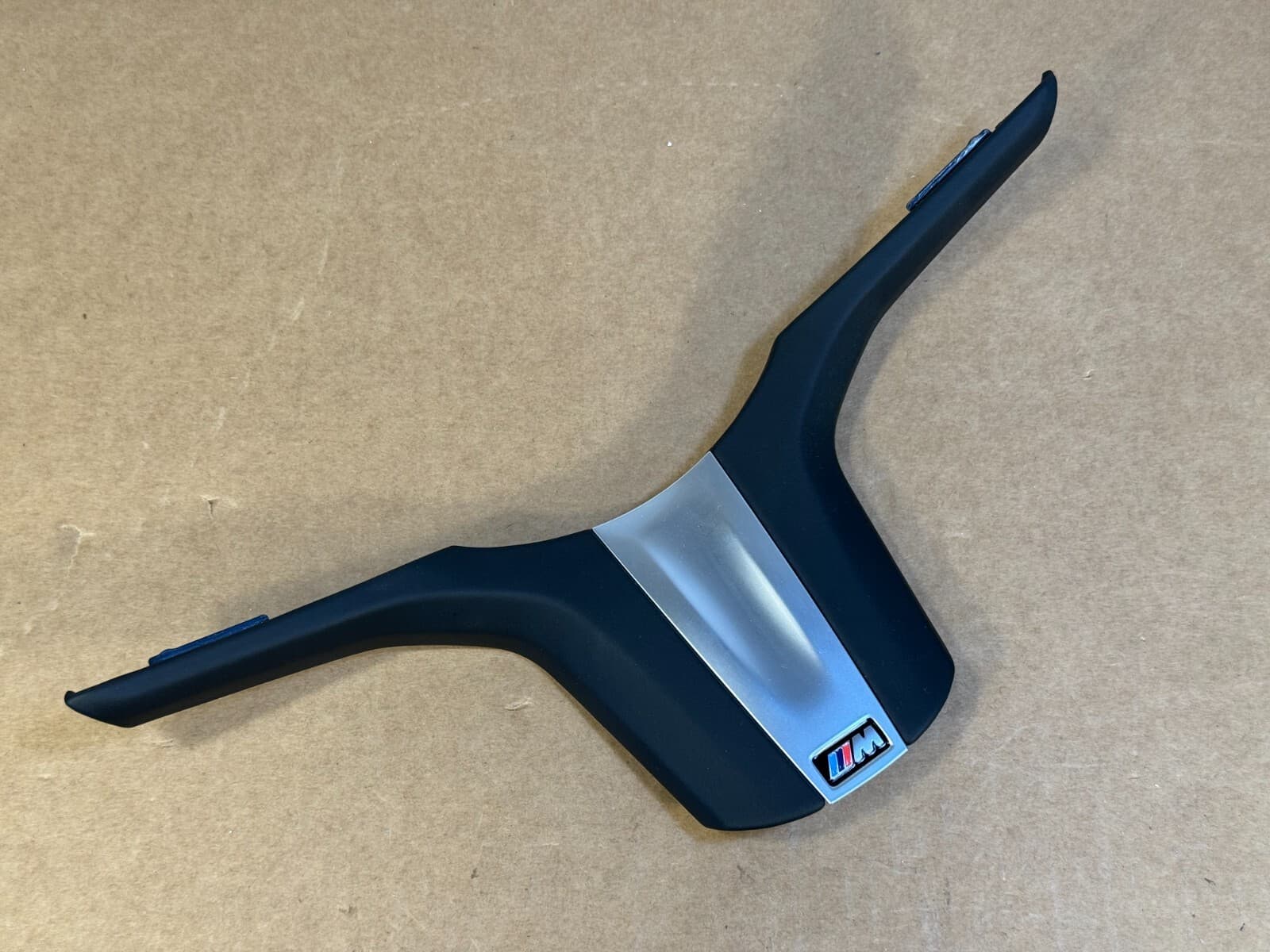 BMW BMW 1 2 3 Z4 F G -series F44 GENUINE Decor trim cover steering wheel 32308746677