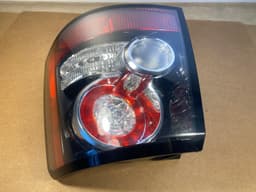 LAND ROVER GENUINE Land Rover Range Rover Sport L320 Rear Right Tail Light Lamp LR015289 — thumbnail 5