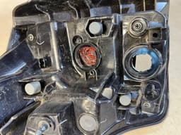 TOYOTA GENUINE TOYOTA RAV4 RH REAR RIGHT OUTER SIDE TAIL LIGHT 81555-42200 LHD EUR SPEC — thumbnail 9