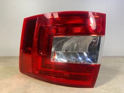 SKODA Tail Light TYC Right for Skoda 5E9945096 /5E9945112 / 11-C675-01-2B — thumbnail 1