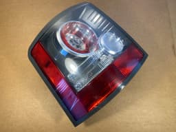 LAND ROVER GENUINE Land Rover Range Rover Sport L320 Rear Left Tail Light Lamp LR015290 — thumbnail 3