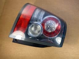 LAND ROVER GENUINE Land Rover Range Rover Sport L320 Rear Left Tail Light Lamp LR015290 — thumbnail 7