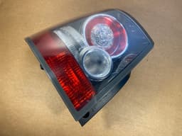 LAND ROVER GENUINE Land Rover Range Rover Sport L320 Rear Left Tail Light Lamp LR015290 — thumbnail 8