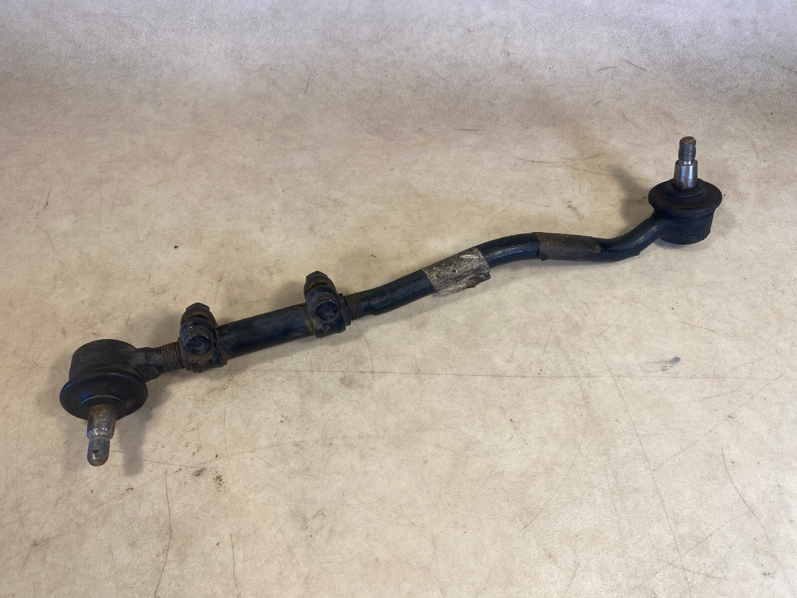 BMW BMW E23 7 SERIES FRONT STEERING TIE ROD ASSEMBLY 32211117212