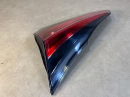 TOYOTA GENUINE TOYOTA RAV4 RH REAR RIGHT INNER SIDE TAIL LIGHT 81580-42030 LHD EUR SPEC — thumbnail 5