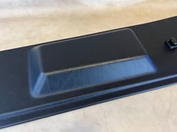 MERCEDES-BENZ Mercedes G class W463 Rear LH Genuine Trim Cover D-Pillar A4636941725 — thumbnail 7