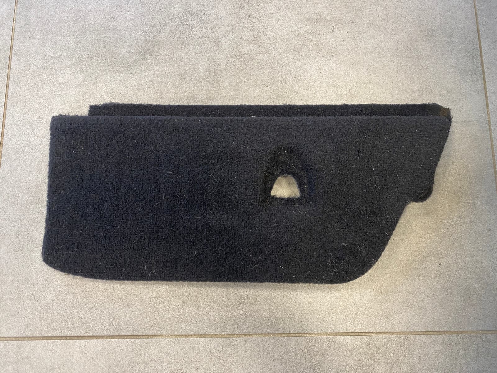 LAND ROVER GENUINE Land Rover Range Rover Sport L320 REAR LEFT PASSENGER BOOT CARPET TRIM