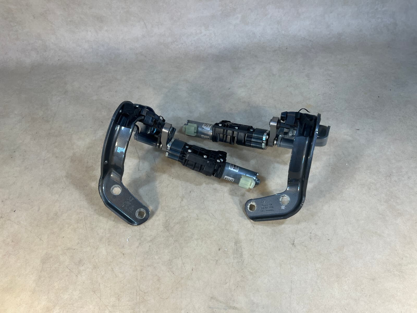 AUDI Audi Q7 4M drive unit hinge SET unit comfort opening tailgate right and left
