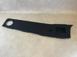MERCEDES-BENZ Mercedes G class W463 Rear RH Genuine Trim Cover D-Pillar A4636941025 — thumbnail 1