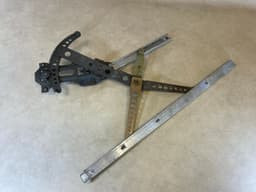BMW BMW 7 E23 GENUINE Front Left Window Mechanic Regulator 51321867921 — thumbnail 6