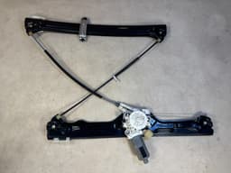 BMW Genuine BMW X5 E70 CLI E70 REAR RIGHT WINDOW REGULATOR WITH MOTOR 51357166382 — thumbnail 1