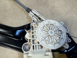 BMW Genuine BMW X5 E70 CLI E70 REAR RIGHT WINDOW REGULATOR WITH MOTOR 51357166382 — thumbnail 7