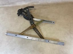 BMW BMW 7 E23 GENUINE Front Left Window Mechanic Regulator 51321867921 — thumbnail 9