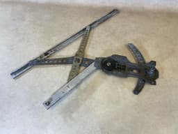BMW BMW 7 E23 GENUINE Front Right Window Mechanic Regulator 51321867922 — thumbnail 4