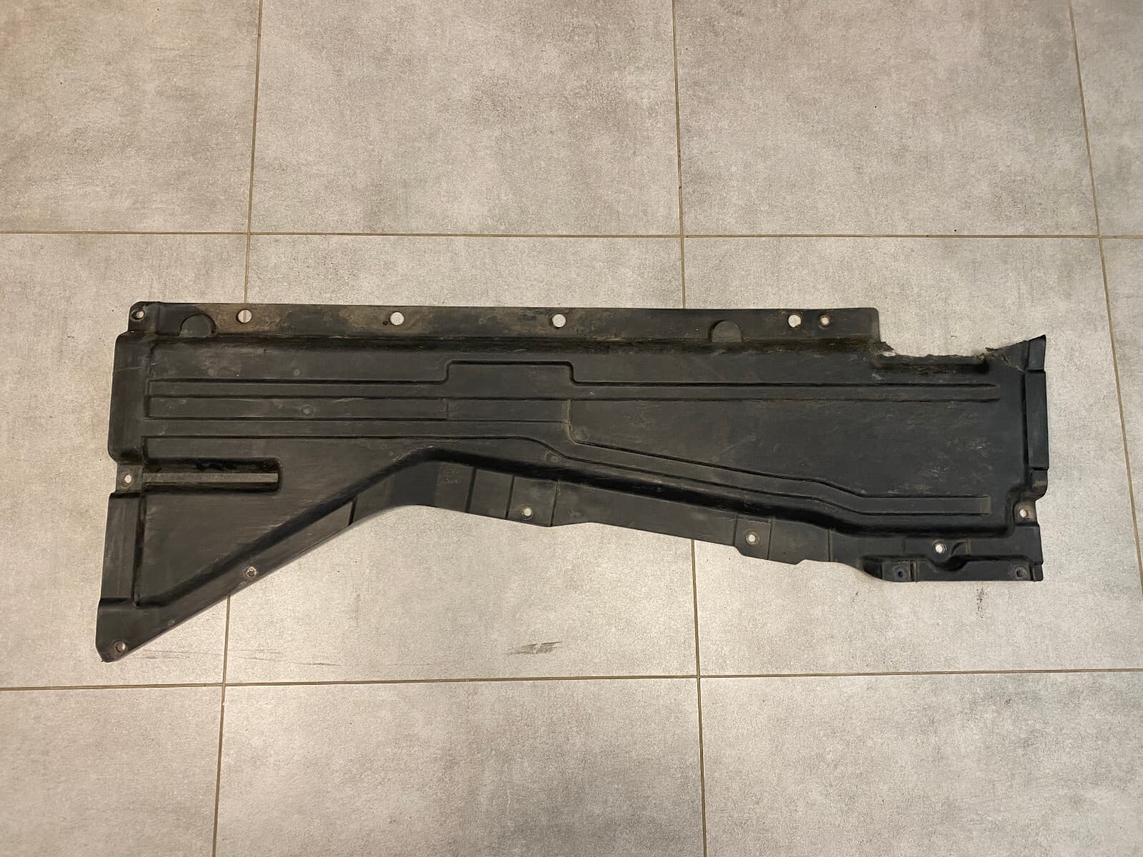 BMW X5 E70 E70 LCI X6 E71 E72 Underside paneling, right 51757158404