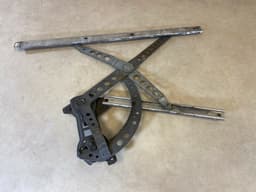 BMW BMW 7 E23 GENUINE Rear Right Window Mechanic Regulator 51341867924 — thumbnail 1