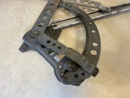 BMW BMW 7 E23 GENUINE Rear Right Window Mechanic Regulator 51341867924 — thumbnail 4