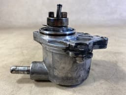 MERCEDES-BENZ Mercedes G class W463 4.0 cdi G400 Genuine Vacuum Pump A6282300065 — thumbnail 3