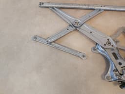 LEXUS Genuine Lexus RX330 RX350 RX400h Front Right Door Window Regulator with Motor — thumbnail 3