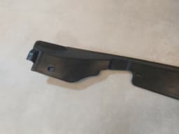 BMW BMW X1 F48 Front Right Door Gap Seal 51767349644 7349644 GENUINE NEW — thumbnail 8