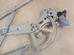 LEXUS Genuine Lexus RX330 RX350 RX400h Front Left Door Window Regulator with Motor — thumbnail 5