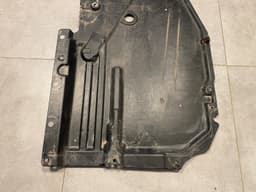 BMW GENUINE BMW X5 E70 E70 LCI X6 E71 E72 Underride portection tank right — thumbnail 6